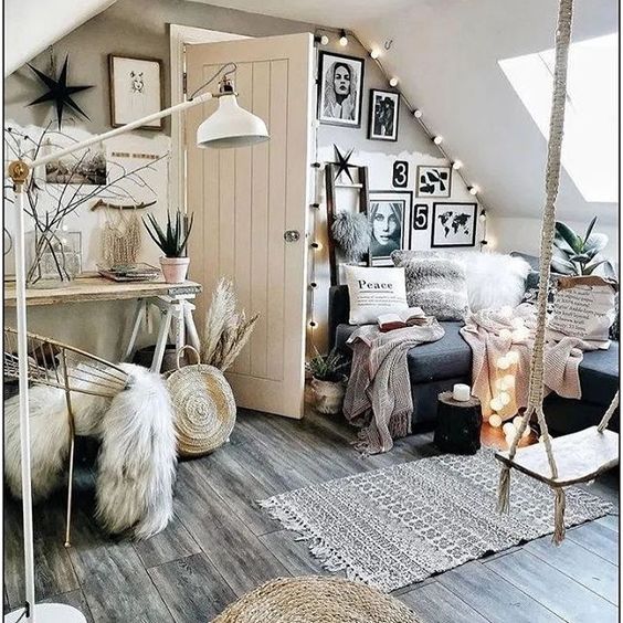 Can you spell comfortably? #dailydreamdecor