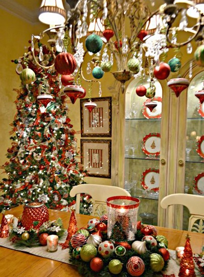 Christmas dining room decor 10 "width =" 399 "height =" 542 "srcset =" https://mileray.com/wp-content/uploads/2018/01/christmas-dining-room-decor-10-Pearl-Sowder. jpg 399w, https://mileray.com/wp-content/uploads/2018/01/christmas-dining-room-decor-10-Pearl-Sowder-221x300.jpg 221w, https://mileray.com/wp - content / uploads / 2018/01 / Christmas-dining-room-decor-10-Pearl-Sowder-309x420.jpg 309w "sizes =" (maximum width: 399px) 100vw, 399px