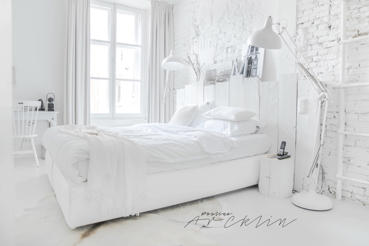 White brick bedroom decoration ideas "width =" 1200 "height =" 801 "srcset =" https://mileray.com/wp-content/uploads/2017/08/white-brick-bedroom-decor-ideas-Paulina- Arcklin .jpg 1200w, https://mileray.com/wp-content/uploads/2017/08/white-brick-bedroom-decor-ideas-Paulina-Arcklin-300x200.jpg 300w, https://mileray.com/ wp -content / uploads / 2017/08 / white-brick-bedroom-decor-ideas-Paulina-Arcklin-768x513.jpg 768w, https://mileray.com/wp-content/uploads/2017/08/white-brick - Bedroom-Decor-Ideas-Paulina-Arcklin-1024x684.jpg 1024w, https://mileray.com/wp-content/uploads/2017/08/white-brick-bedroom-decor-ideas-Paulina-Arcklin-696x465. jpg 696w, https://mileray.com/wp-content/uploads/2017/08/white-brick-bedroom-decor-ideas-Paulina-Arcklin-1068x713.jpg 1068w, https://mileray.com/wp- content /uploads/2017/08/white-brick-bedroom-decor-ideas-Paulina-Arcklin-629x420.jpg 629w "sizes =" (maximum width: 1200px) 100vw, 1200px