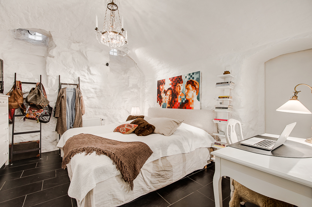 Modern Scandinavian bedroom style "width =" 1024 "height =" 681 "srcset =" https://mileray.com/wp-content/uploads/2020/05/1588511171_866_5-Modern-Scandinavian-bedroom-Interior-design-Style-Brimming-Comfortable-and.jpeg 1024w, https://mileray.com/wp - content / uploads / 2016/05 / Hemnet-300x200.jpeg 300w, https://mileray.com/wp-content/uploads/2016/05/Hemnet-768x511.jpeg 768w, https://mileray.com/wp - content / uploads / 2016/05 / Hemnet-696x463.jpeg 696w, https://mileray.com/wp-content/uploads/2016/05/Hemnet-632x420.jpeg 632w "Sizes =" (maximum width: 1024px) 100vw , 1024px