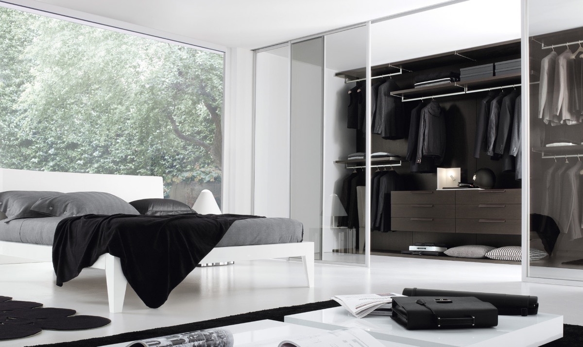 Decoration ideas for bedrooms "width =" 1200 "height =" 715 "srcset =" https://mileray.com/wp-content/uploads/2020/05/1588511500_720_15-Luxury-Bedroom-Design-With-Elegant-Wardrobe.jpg 1200w, https: // mileray.com/wp-content/uploads/2016/04/creative-closet-storage-ideas-300x179.jpg 300w, https://mileray.com/wp-content/uploads/2016/04/creative-closet-storage -ideas-768x458.jpg 768w, https://mileray.com/wp-content/uploads/2016/04/creative-closet-storage-ideas-1024x610.jpg 1024w, https://mileray.com/wp-content /uploads/2016/04/creative-closet-storage-ideas-696x415.jpg 696w, https://mileray.com/wp-content/uploads/2016/04/creative-closet-storage-ideas-1068x636.jpg 1068w , https://mileray.com/wp-content/uploads/2016/04/creative-closet-storage-ideas-705x420.jpg 705w "Sizes =" (maximum width: 1200px) 100vw, 1200px