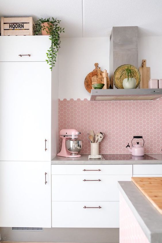 Duurzame handgrepen voor de keuken van Dauby #pastel #kitchen #kitchenaid #pink