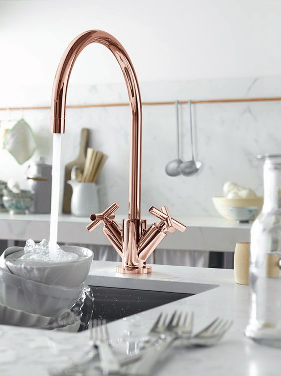 Kitchen mixer with two handles "width =" 564 "height =" 753