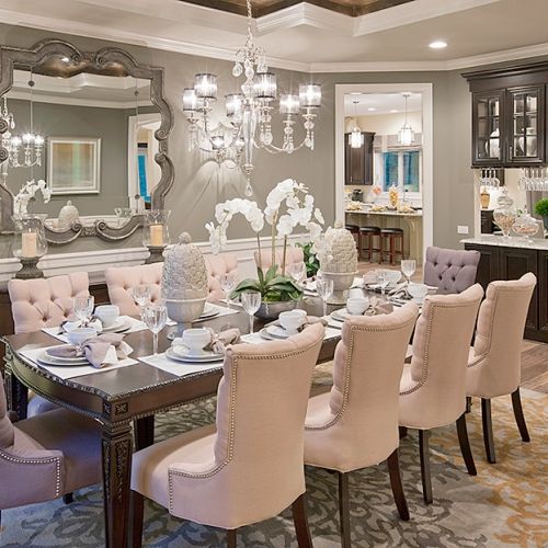 Champagne chooses Beige as a dinner partner in this casually elegant interior with our Roxbury collection.