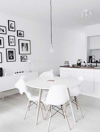 Scandinavian small dining room "width =" 400 "height =" 526