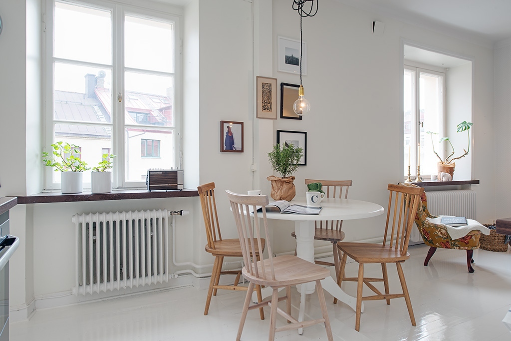 Scandinavian design interior "width =" 1024 "height =" 683 "srcset =" https://mileray.com/wp-content/uploads/2020/05/1588513785_526_10-Modern-And-Minimalist-Dining-Room-Design-Ideas.jpg 1024w, https://mileray.com/wp - content / uploads / 2016/04 / 246865_olivedalsg_18_low_0005-300x200.jpg 300w, https://mileray.com/wp-content/uploads/2016/04/246865_olivedalsg_18_low_0005-768x512.jpg 768w, https://pohome.com content / uploads / 2016/04 / 246865_olivedalsg_18_low_0005-696x464.jpg 696w, https://mileray.com/wp-content/uploads/2016/04/246865_olivedalsg_18_low_0005-630x420.jpg 630w "Sizes =" (max width) 100vw, 1024px