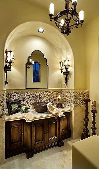 Mediterranean style bathroom "width =" 400 "height =" 683