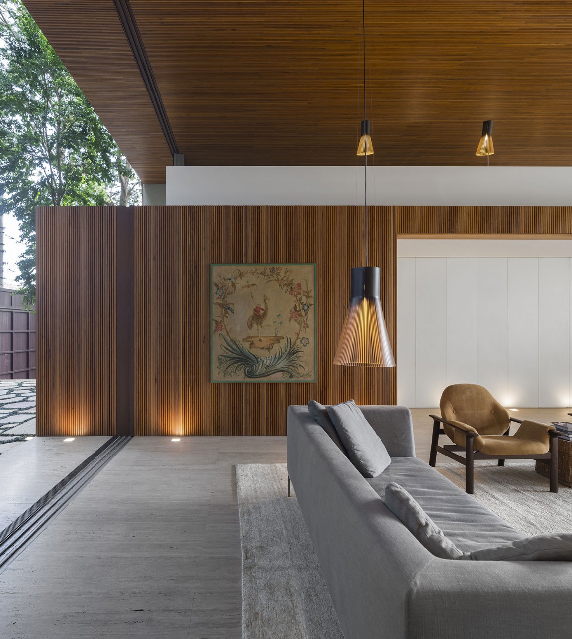 Classic interior design "width =" 1150 "height =" 1285 "srcset =" https://mileray.com/wp-content/uploads/2020/05/1588514925_393_Classic-Living-Room-Design-Ideas-For-Your-Retreat.jpg 1150w, https: // myfashionos. com / wp-content / uploads / 2016/04 / modern-wood-paneling-268x300.jpg 268w, https://mileray.com/wp-content/uploads/2016/04/modern-wood-paneling-768x858.jpg 768w, https://mileray.com/wp-content/uploads/2016/04/modern-wood-paneling-916x1024.jpg 916w, https://mileray.com/wp-content/uploads/2016/04/modern -wood-paneling-696x778.jpg 696w, https://mileray.com/wp-content/uploads/2016/04/modern-wood-paneling-1068x1193.jpg 1068w, https://mileray.com/wp-content /uploads/2016/04/modern-wood-paneling-376x420.jpg 376w "sizes =" (maximum width: 1150px) 100vw, 1150px