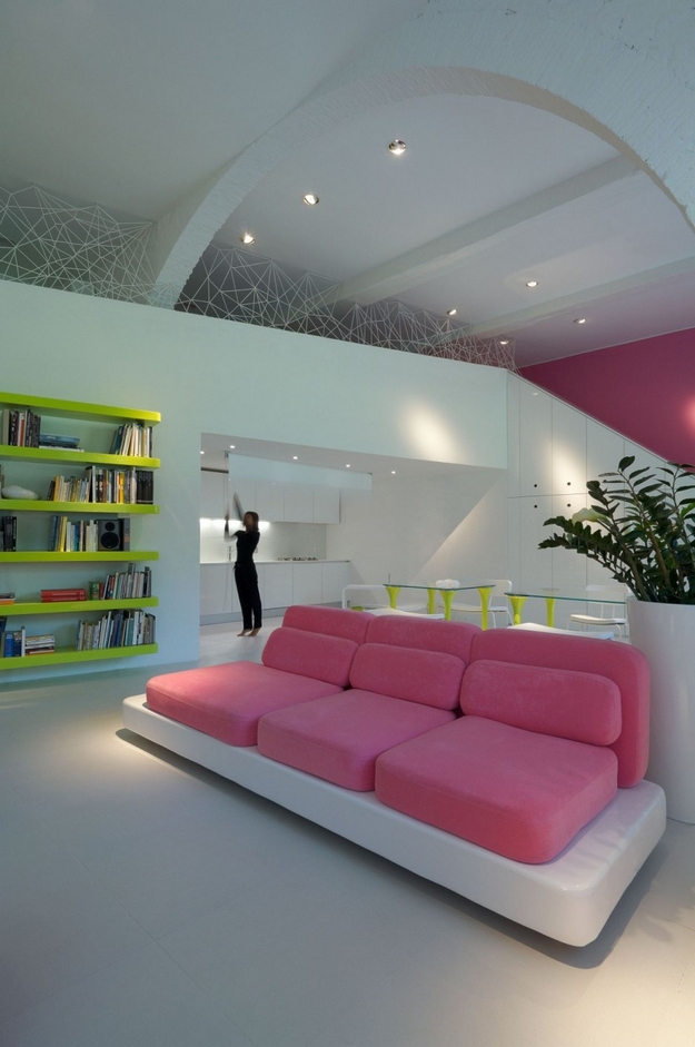 Pink sofa ideas "width =" 625 "height =" 941 "srcset =" https://mileray.com/wp-content/uploads/2020/05/1588515159_976_Pink-And-Fancy-Living-Room-Design-By-Italian-architect-Simone.jpg 625w, https://mileray.com/ wp-content / uploads / 2016/03 / Pink-sofa-199x300.jpg 199w, https://mileray.com/wp-content/uploads/2016/03/Pink-sofa-279x420.jpg 279w "sizes =" ( maximum width: 625px) 100vw, 625px