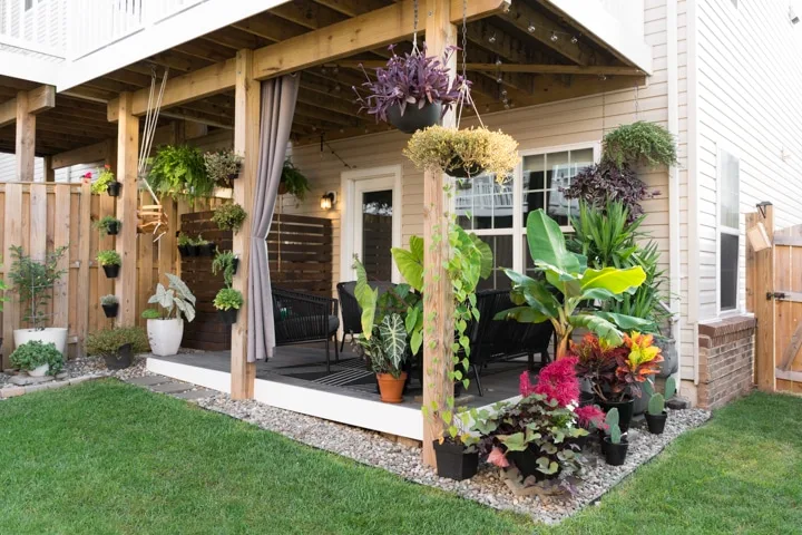 Small Townhouse Patio Ideas: My Tiny Backyard This Summ
