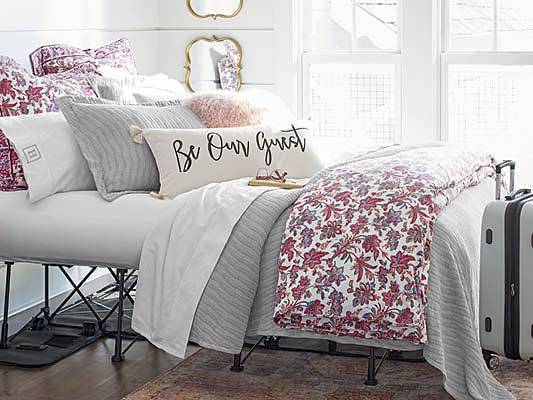 How To Layer Your Bed: Our Best Bedscaping Tips - Grandin Road Bl