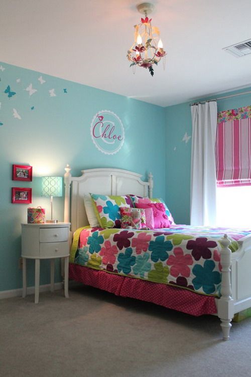 Bright and Amazing Green Wall Themes with Pink Curtains in Girls .