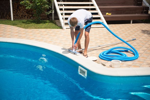 Pool Problems : 20 Reasons You Really Don't Want That Backyard .