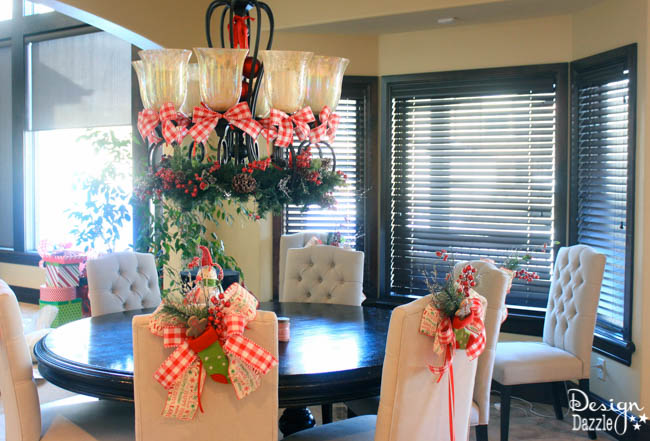 Christmas Dining Room Decor (& How to Tie a Simple Bow!) - Design .