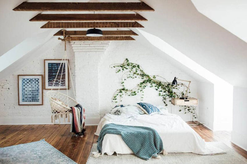 Comfortable Attic Bedroom Ideas You Can Follow - RooHo