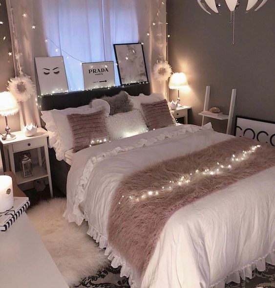38 Cute and Girly Bedroom Decorating Tips for Teenagers | Idée .