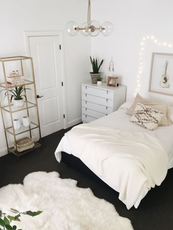 Cozy Bedroom Ideas for Small Apartment | Apartment bedroom decor .