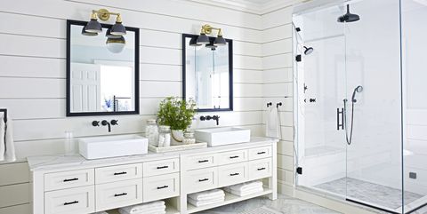 15 Black and White Bathroom Ideas - Black & White Tile Designs We Lo