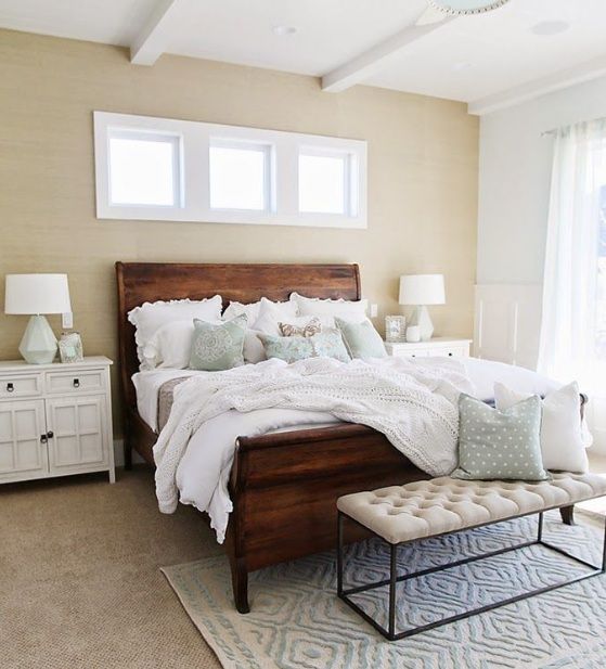 Farmhouse style bedroom with minimalist decor concepts | Decolover .
