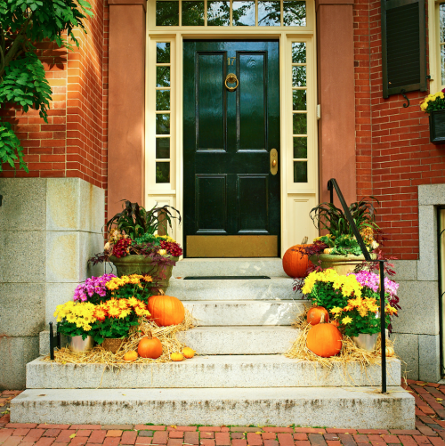 Fabulous Outdoor Decorating Tips and Ideas for Fall - ZING Blog by .