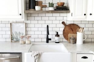 7 Easy Tips For Styling Your Shelves | Home Decor Bloggers .