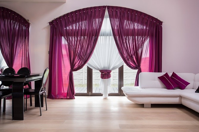 Use Curtains To Enhance The Design Of Your Custom-Built Ho