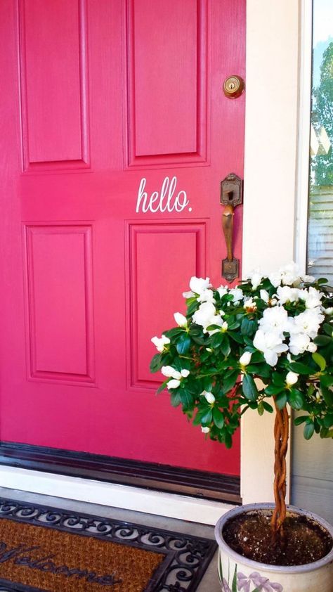 5 FANCY WAYS TO PLACE PINK IN YOUR HOME | Front door makeover .