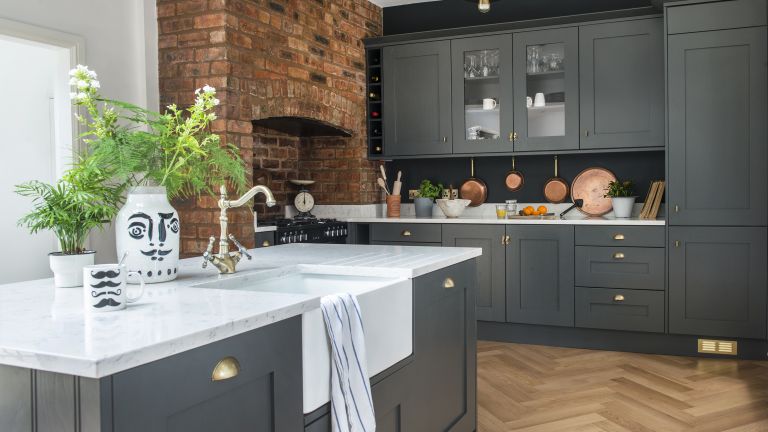 How to choose perfect worktops for
  kitchen