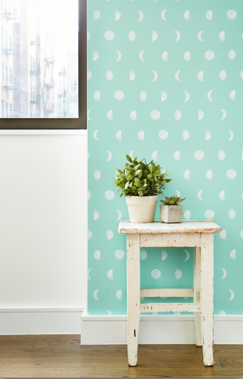 How to Choose the Perfect Feature Wallpaper for Your Room - Cutler .