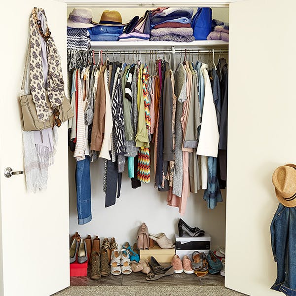 How To Maximize Space In A Small Closet - Step-By-Step Project .