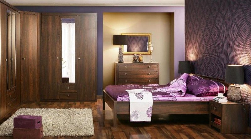 Decoration: Luxury Bedroom Ideas With Purple Wallpaper And Satin .