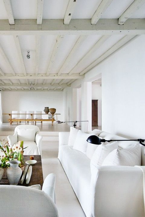 Calvin Klein's $16 Million Dollar Beach House | Chic living room .