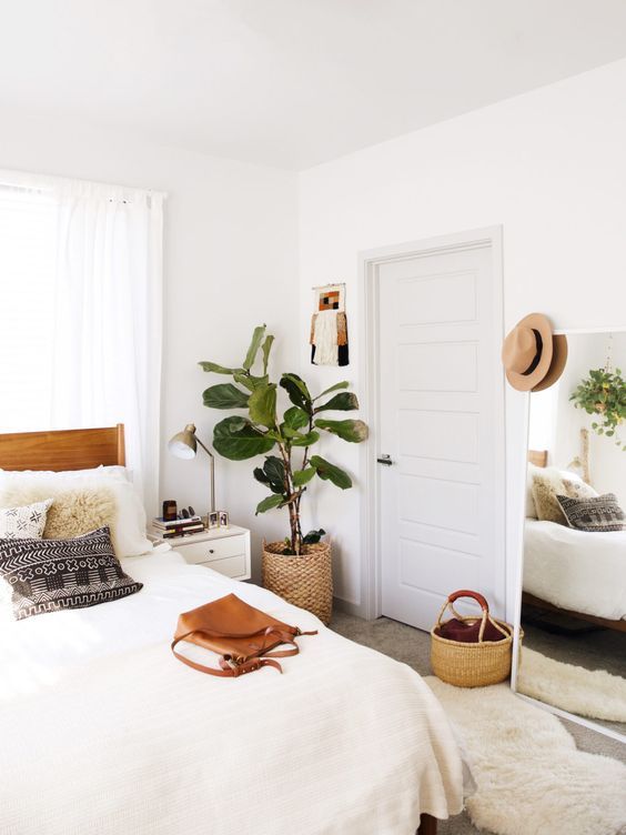 5 Beautiful Minimalist Bedrooms | Minimalist bedroom, Home bedroom .