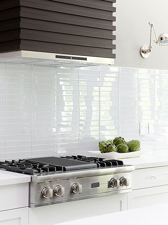 Kitchen Backsplash Ideas | Modern kitchen backsplash, Glass tile .