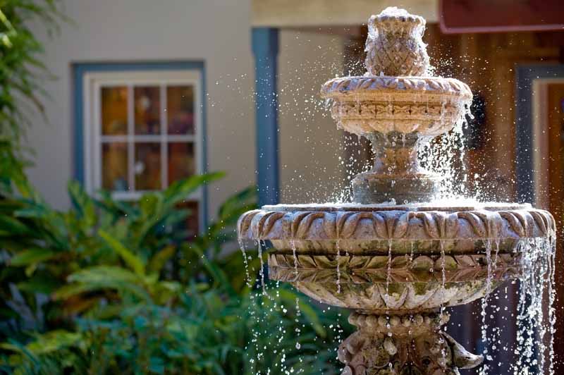 The 23 Best Outdoor Fountains for Your Garden in 2020 | Gardener's .