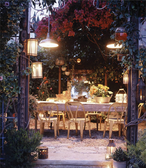 12 Outdoor Dining Space Ideas - Town & Country Livi