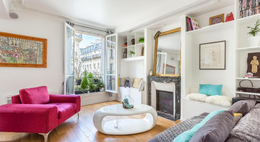 Parisian Style - 54 sqm Entire apartment - Deals, Photos & Revie