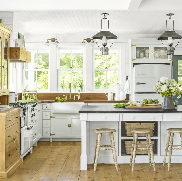16 Best White Kitchen Cabinet Paints - Painting Cabinets Whi