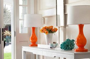 How to Subtly Add a Popping Color to Your Home Dec