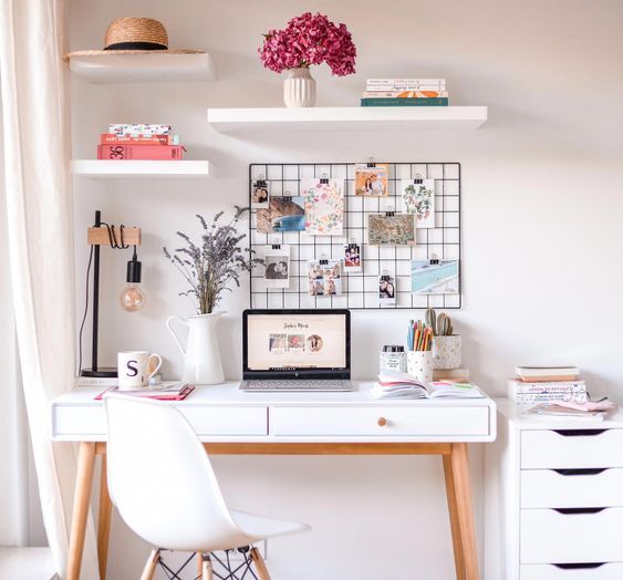 Study desk space | aesthetic work space | pretty study work spaces .