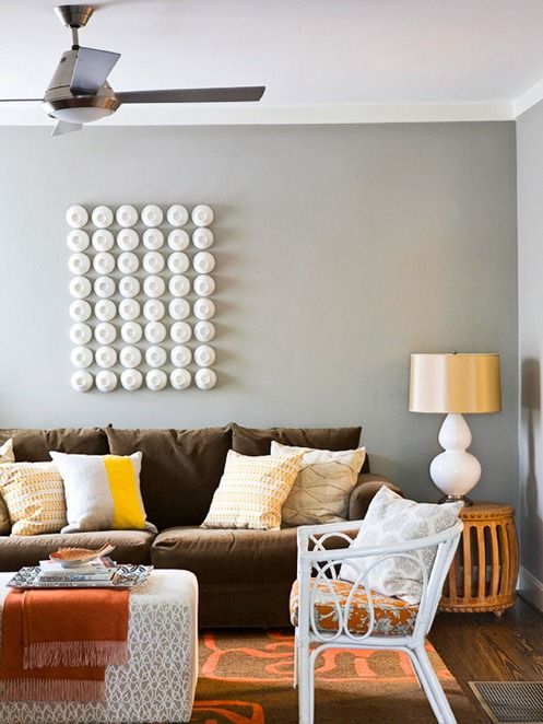 14 Stunning Ways to Use a Brown Sofa in 2020 | Brown couch living .