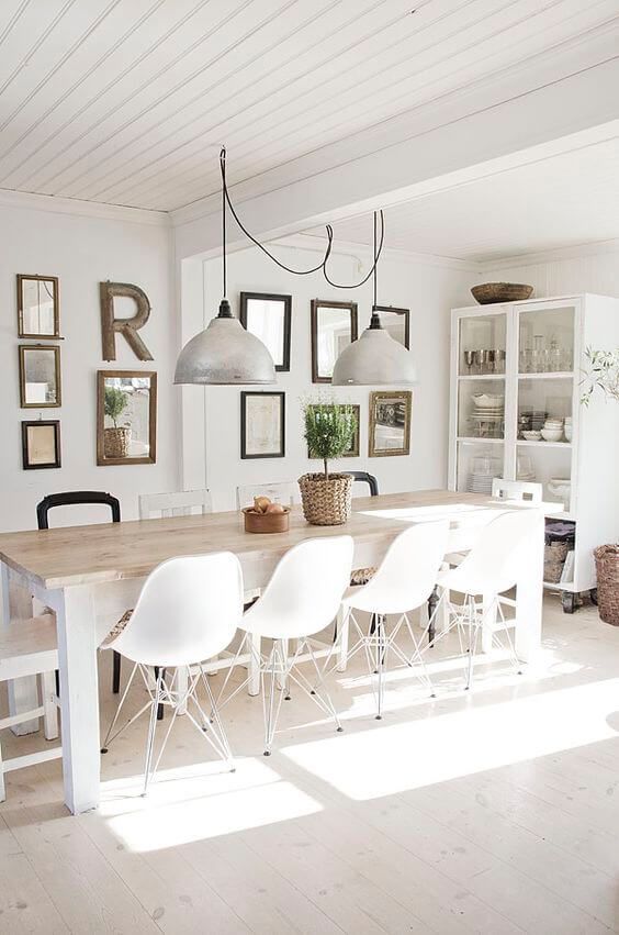 Scandinavian Dining Room Style With Wall
  Decoration