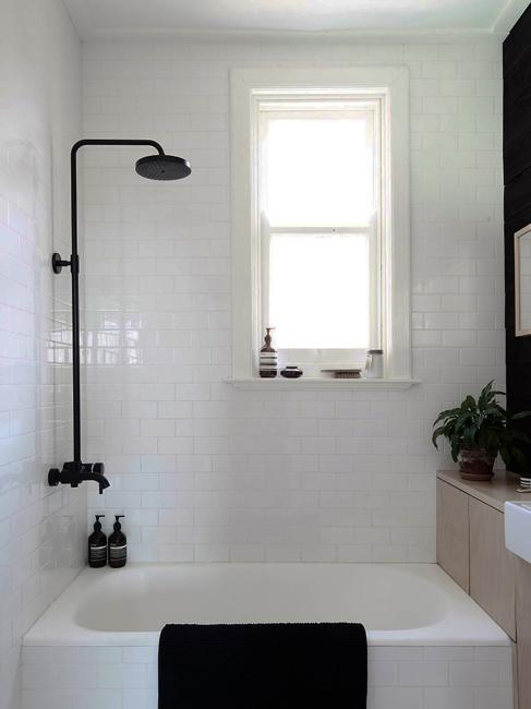 6 Design Trends Creating Modern Bathroom Interiors in Minimalist Sty