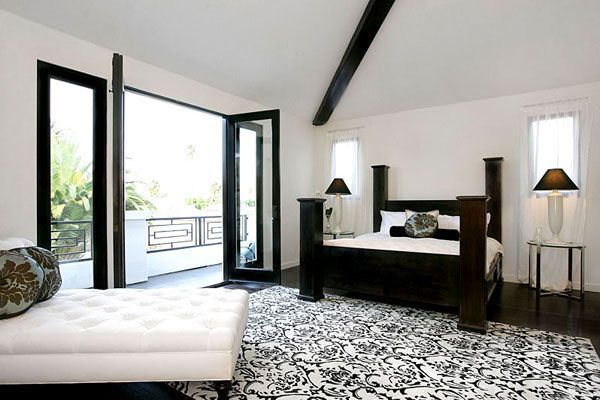30 Groovy Black And White Bedroom Ideas - SloDive | White bedroom .