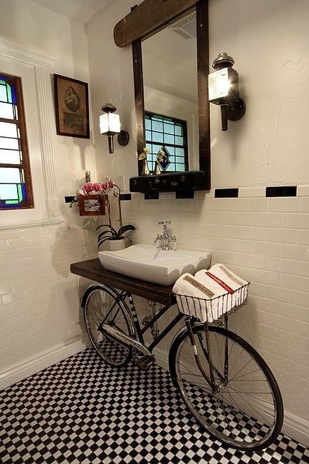 Unique bathroom sink design with a old bicycle - Hupeho