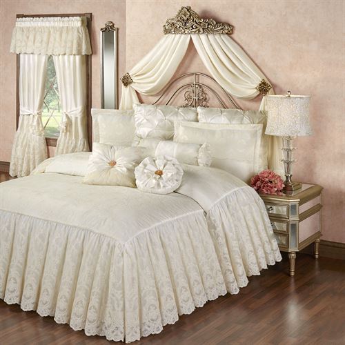 Cameo Lace Romantic Vintage Style Grande Bedspread Beddi