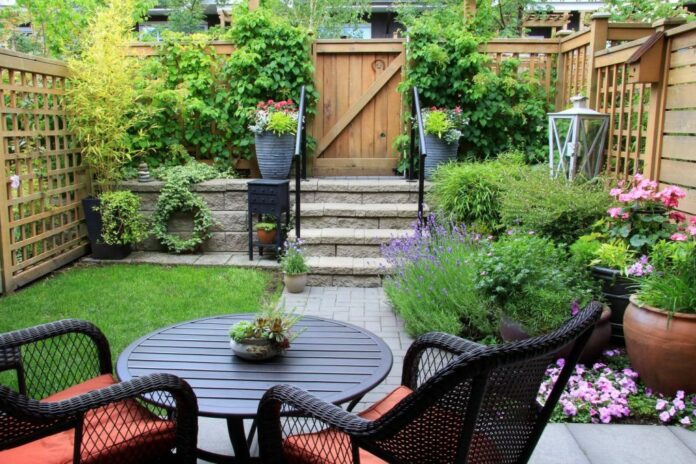 8 Backyard Remodel Ideas That'll Transform Your Outdoor Space Into .